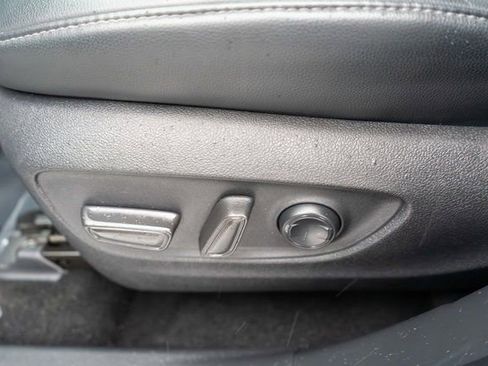 Used 2022 Toyota Highlander XSE w/ Protection Package #3 (TMS) AWD/4WD image 24