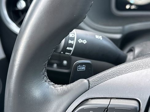 Certified 2022 Hyundai Kona SEL w/ Convenience Package image 35