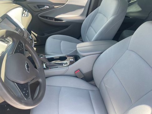 Used 2017 Chevrolet Malibu Hybrid FWD image 12