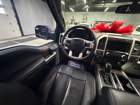 Used 2019 Ford F150 Lariat w/ Equipment Group 502A Luxury AWD/4WD image 34
