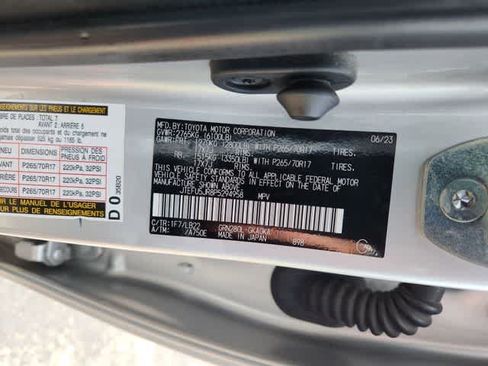 Used 2023 Toyota 4Runner SR5 Premium w/ Moonroof Package RWD image 34