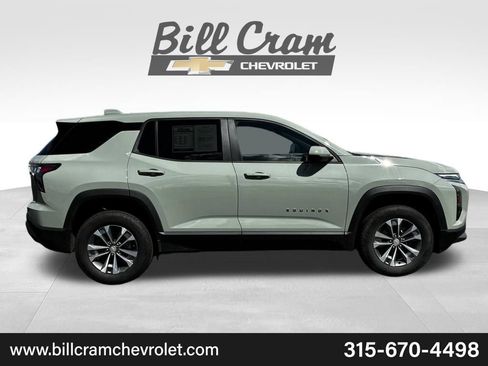 Used 2026 Chevrolet Equinox LT AWD/4WD image 30