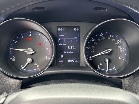 Used 2020 Toyota C-HR XLE FWD image 10