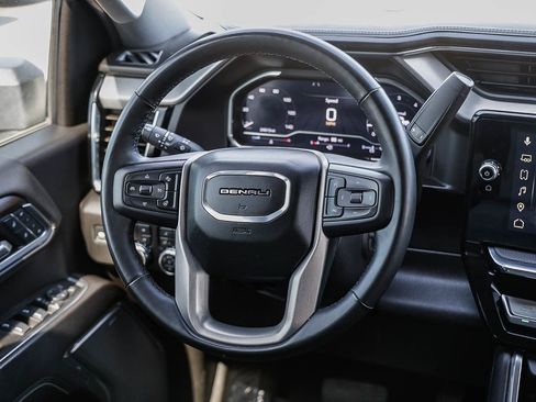 Used 2025 GMC Sierra 3500 Denali w/ Denali Reserve Package image 13