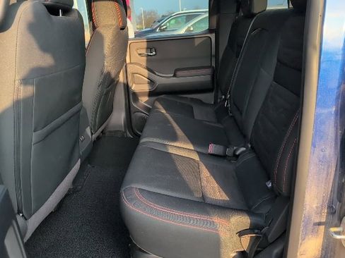 Used 2022 Nissan Frontier PRO-4X w/ Technology Package image 13