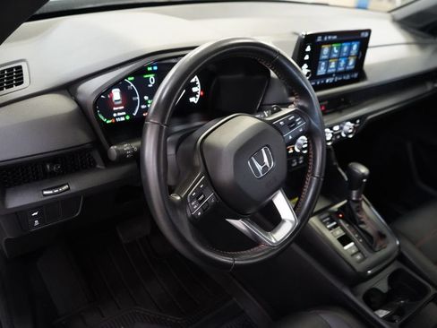 Used 2025 Honda CR-V Sport-L image 16