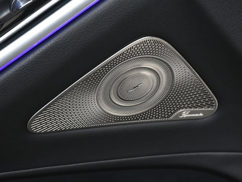 Used 2022 Mercedes-Benz S 500 4MATIC image 11