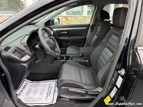 Used 2017 Honda CR-V LX image 4
