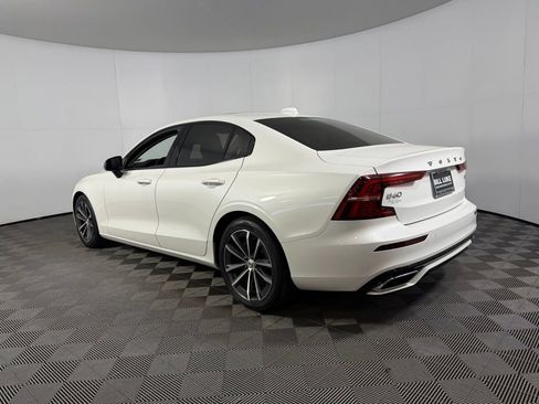 Used 2022 Volvo S60 B5 Momentum image 8