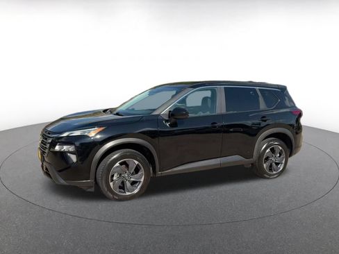 Used 2025 Nissan Rogue SV FWD image 6