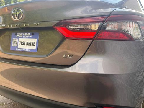Used 2021 Toyota Camry LE FWD image 7