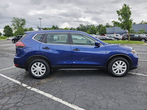 Used 2018 Nissan Rogue S FWD image 16