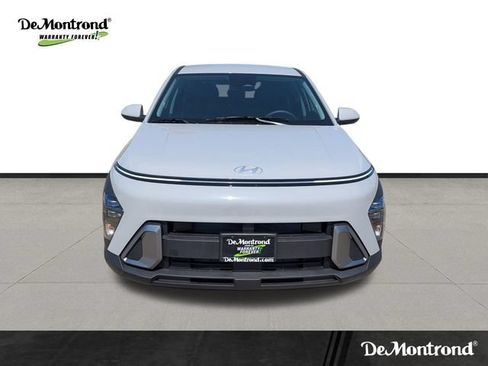 New 2026 Hyundai Kona SE FWD image 2
