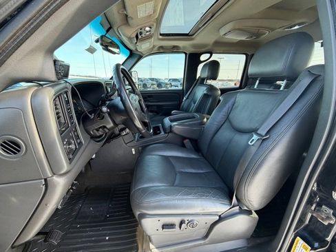 Used 2007 GMC Sierra 3500 SLT w/ Heavy-Duty Power Package image 13