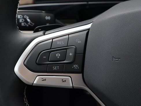 New 2026 Volkswagen Atlas SE image 21