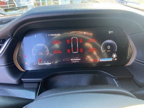 Certified 2023 Jeep Grand Cherokee L Laredo image 8