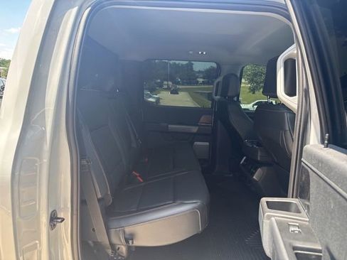 Used 2023 Ford F150 Lariat RWD image 4