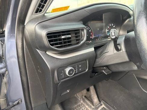 Used 2021 Ford Explorer XLT w/ Equipment Group 202A AWD/4WD image 15