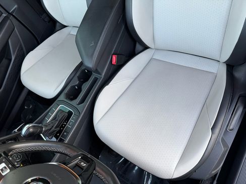 Used 2019 Volkswagen Jetta R-Line image 70