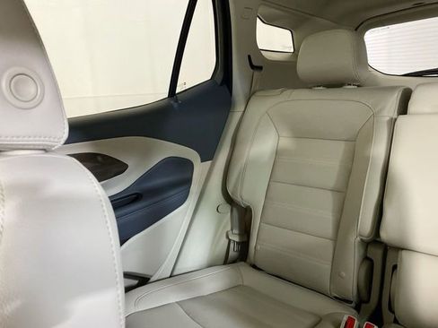 Used 2023 GMC Terrain Denali w/ Denali Premium Package image 12