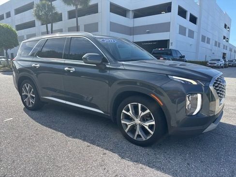 Used 2022 Hyundai Palisade SEL w/ Premium Package FWD image 1