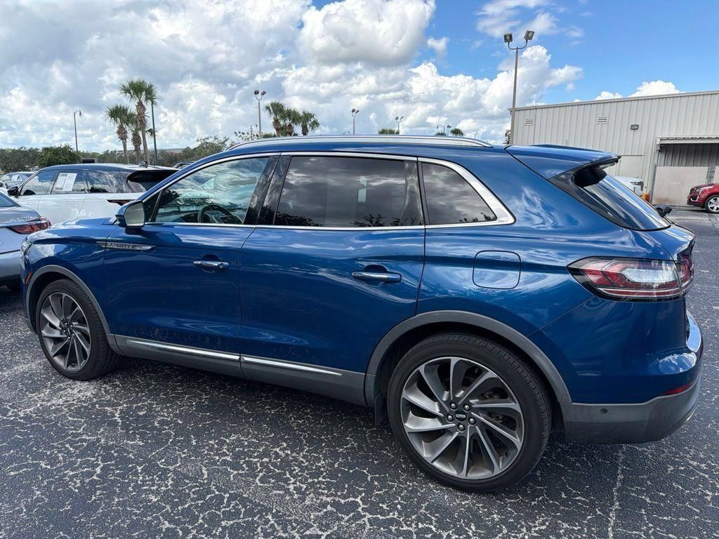 Used 2020 Lincoln Nautilus Reserve w/ Equipment Group 201A FWD image 5