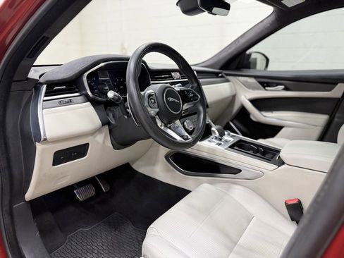 Used 2021 Jaguar F-PACE SVR image 20