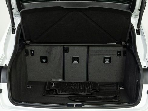 New 2026 Porsche Macan S AWD/4WD image 31