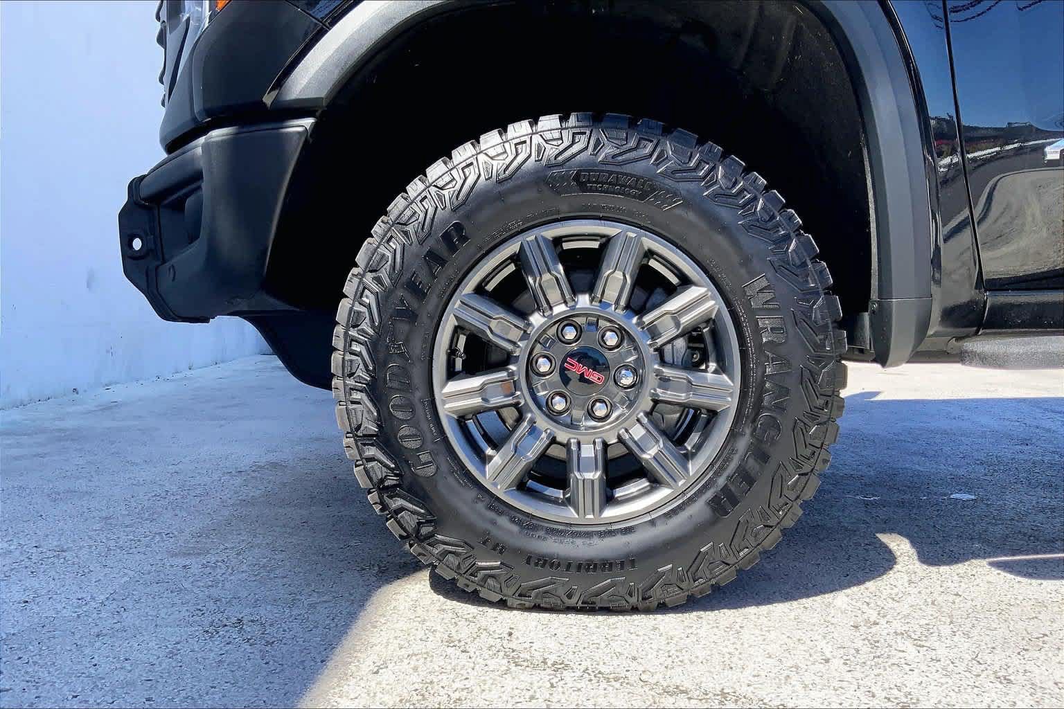 Used 2026 GMC Sierra 1500 AT4X AWD/4WD image 8