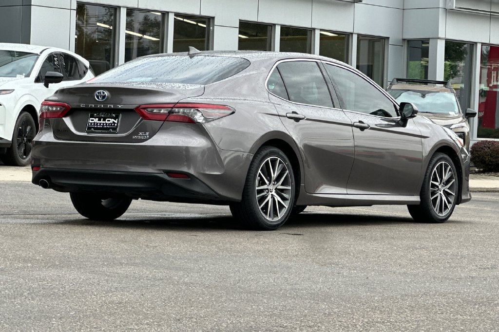 Used 2024 Toyota Camry XLE w/ Cold Weather Package FWD image 8