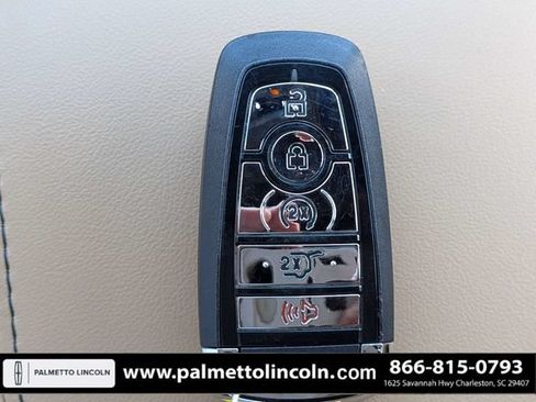 Used 2022 Lincoln Corsair Reserve w/ Equipment Group 201A FWD image 32