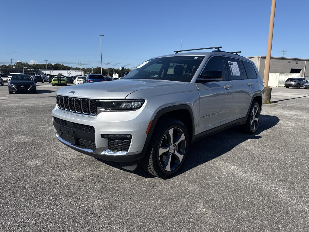 Used 2023 Jeep Grand Cherokee L Limited w/ Trailer Tow Group (B) AWD/4WD image 4