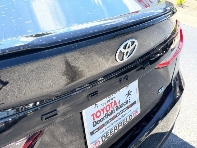 Used 2025 Toyota Camry SE FWD image 15