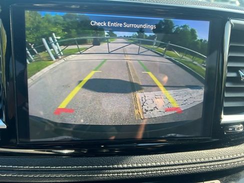 Certified 2026 Chrysler Pacifica Limited w/ S Appearance Package FWD image 39