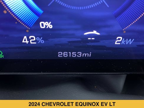 Certified 2024 Chevrolet Equinox EV LT FWD image 4