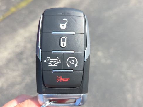 Used 2025 RAM 1500 Big Horn AWD/4WD image 26
