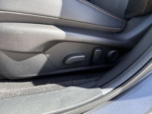 Certified 2025 Subaru Crosstrek 2.5i Limited w/ Crosstrek Mirror Package AWD/4WD image 19