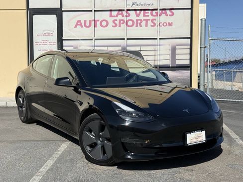Used 2023 Tesla Model 3 Standard Range RWD image 2
