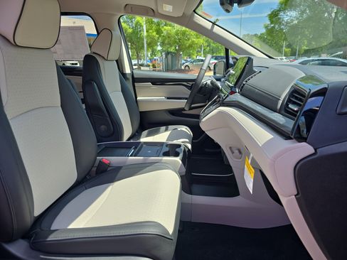 New 2026 Honda Odyssey Elite image 10