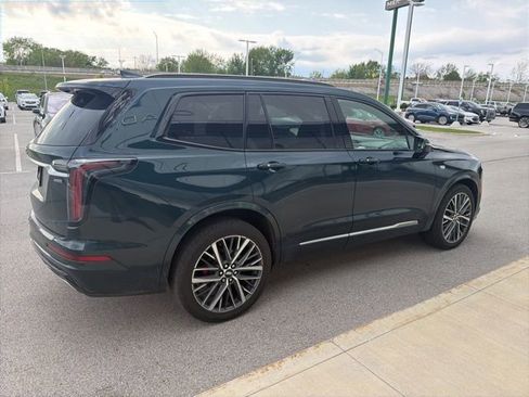 Used 2024 Cadillac XT6 Sport w/ Technology Package AWD/4WD image 3