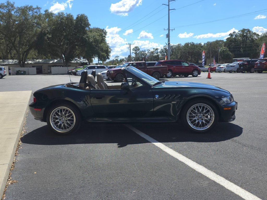 Used 2001 BMW Z3 3.0i RWD image 6