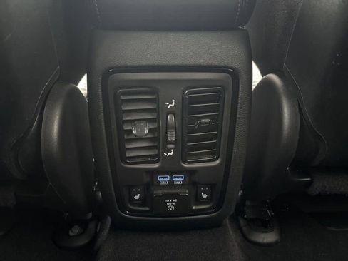 Used 2023 Dodge Durango GT image 19