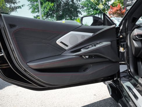 Used 2024 Chevrolet Corvette Z06 RWD image 14