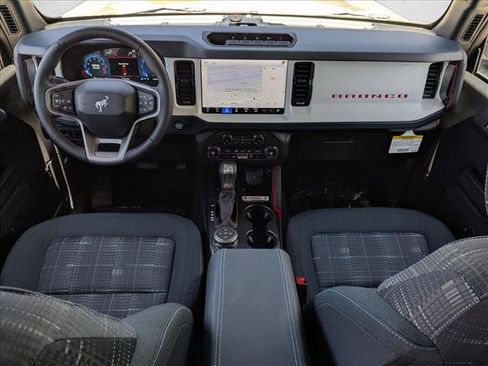 New 2026 Ford Bronco Heritage Edition AWD/4WD image 15