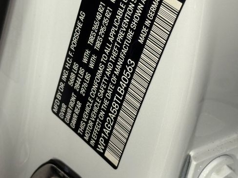 New 2026 Porsche Macan S image 25