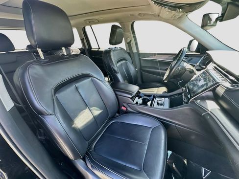 Used 2022 Jeep Grand Cherokee Limited RWD image 32