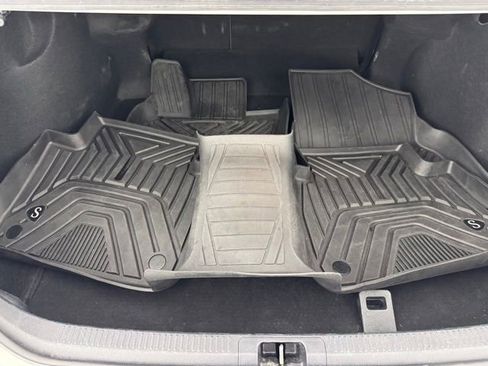 Used 2020 Toyota Camry SE FWD image 25