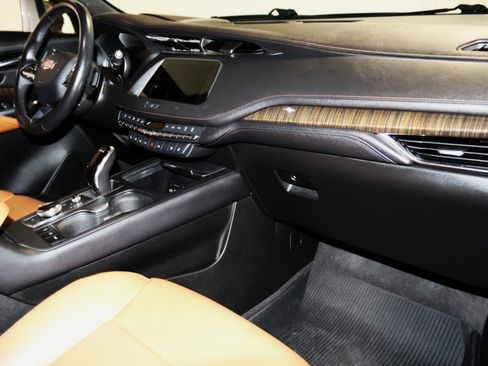 Used 2020 Cadillac XT4 Premium Luxury image 62