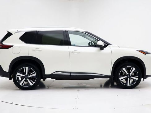 Used 2023 Nissan Rogue SL AWD/4WD image 3