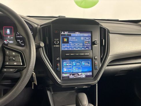 Certified 2024 Subaru Crosstrek 2.0i image 16
